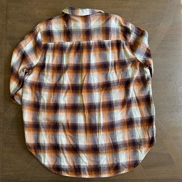 Like New Madewell Flannel Side-Button Oversized Shirt, Bickett Plaid, M - Picture 8 of 13